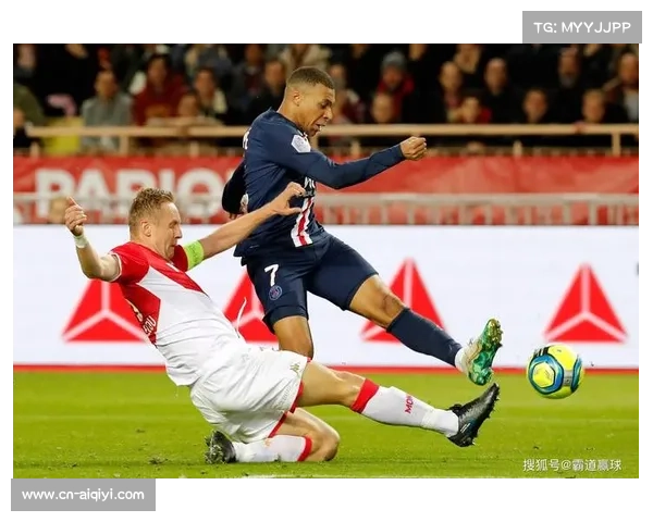 法甲积分榜紧张 巴黎圣日耳曼领跑 马赛摩纳哥紧随其后